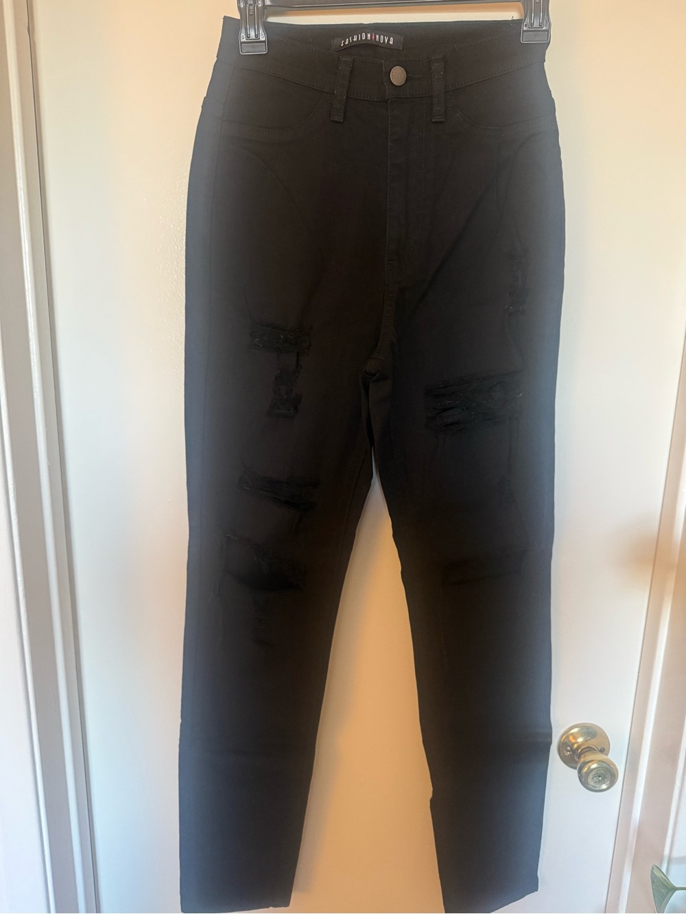 Fashion Nova Aphrodite Black Distressed Skinny Jeans Size 7 Made in USA